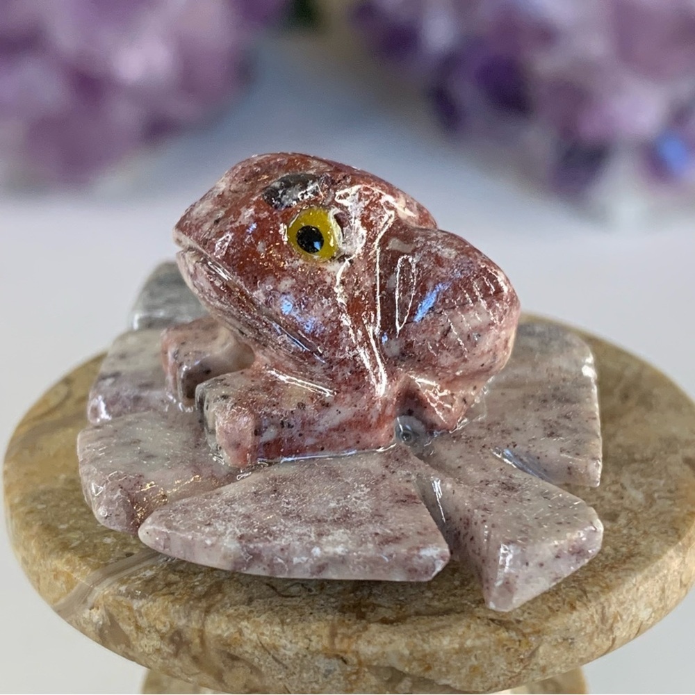 Miniature Frog Stone Carving Mini Toad Figurine Steatite Soapstone Animal 2"